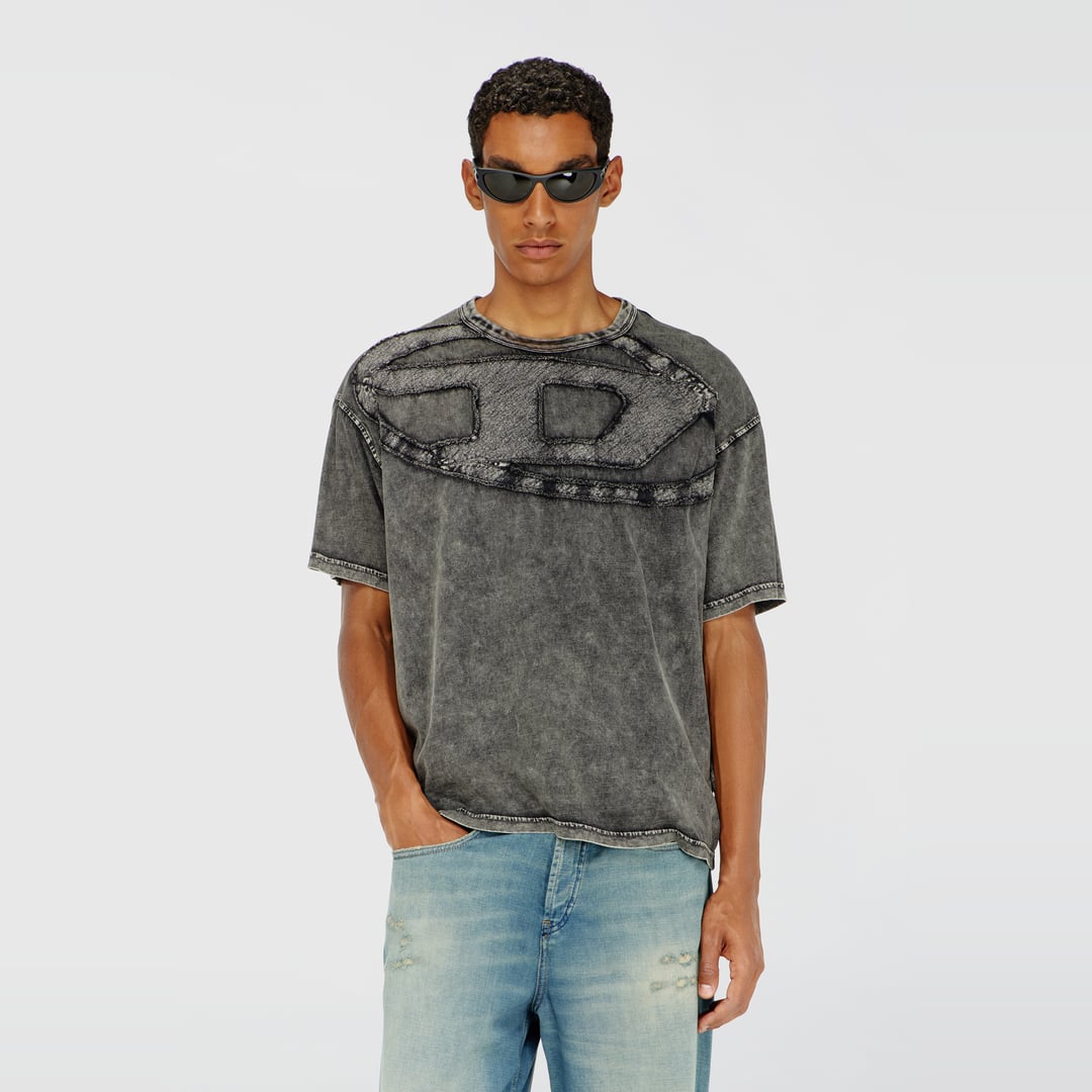 Diesel - Relaxed cotton T-shirt with Oval D applique - T-Shirts - Man - Black