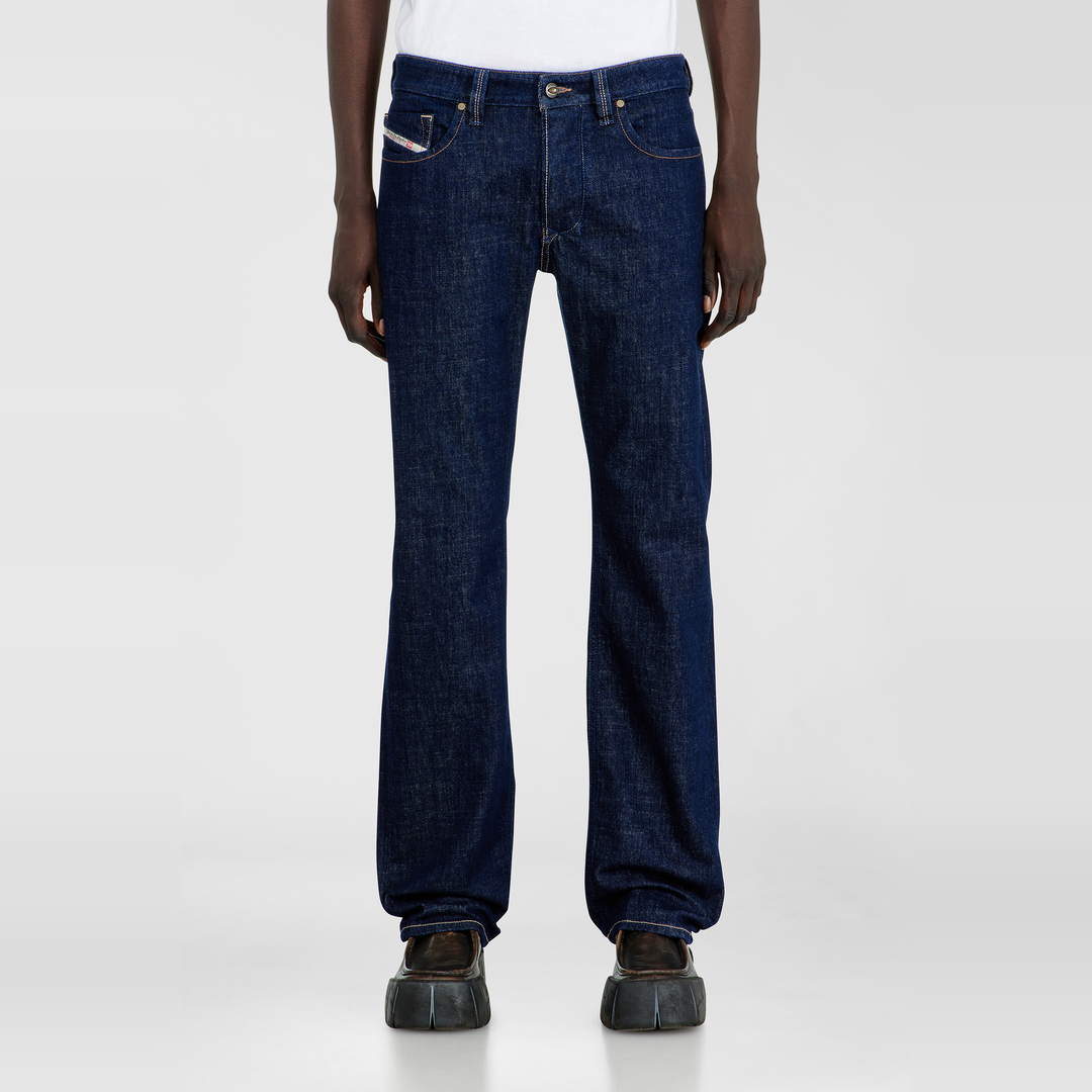 Diesel Jeans Regular Taille Basse 1985 Larkee, Bleu foncé, Fermeture boutonnée