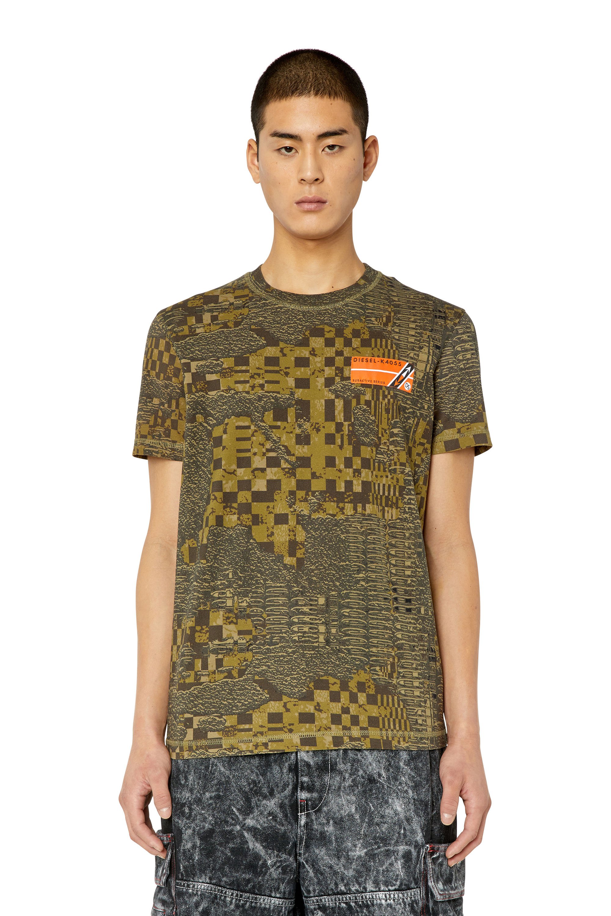 Diesel - T-shirt con stampa camouflage - T-Shirts - Uomo - Verde