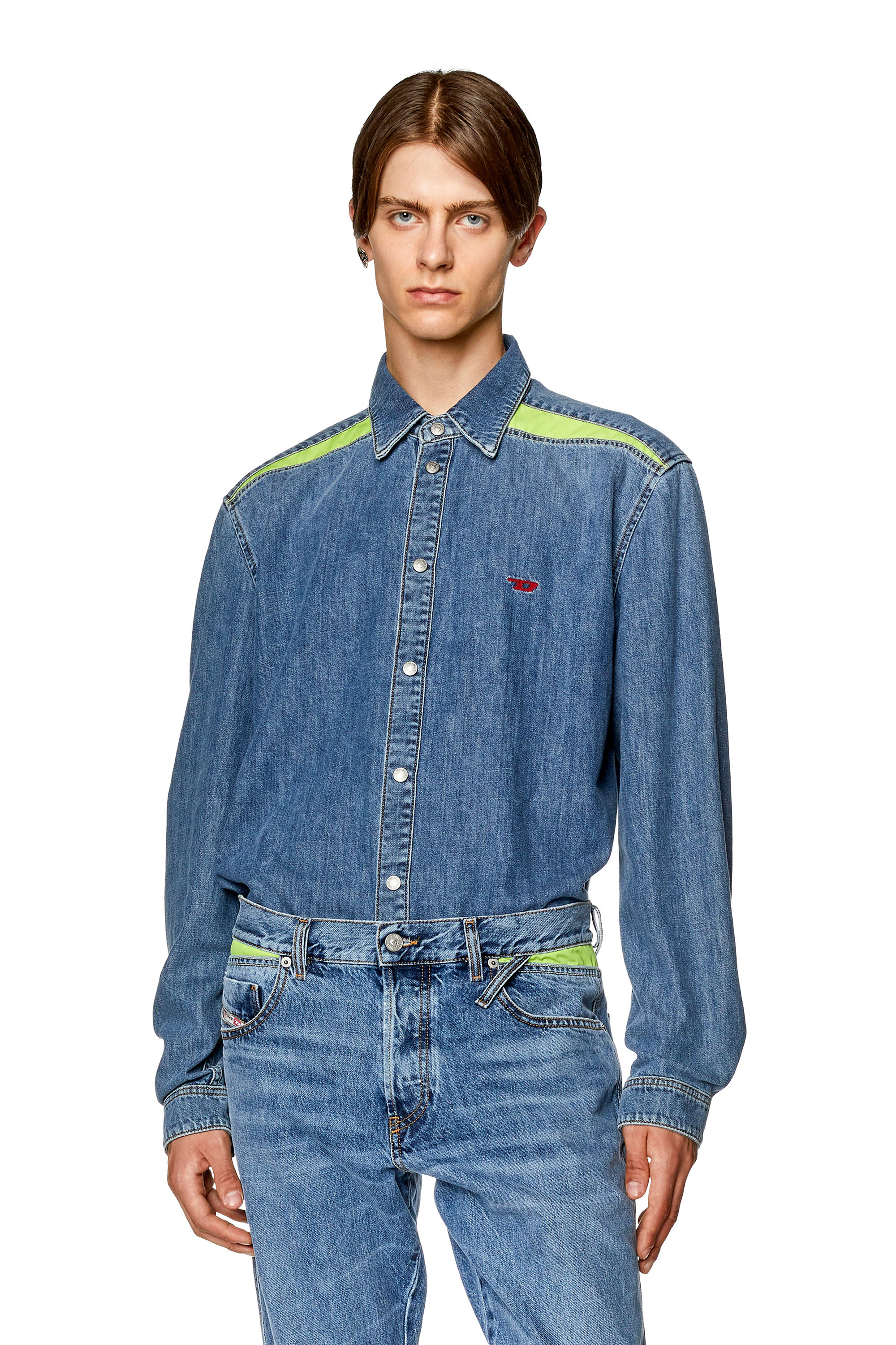 Diesel - Shirt aus Denim mit Kontrastdetails - Denimhemden - Herren - Blau