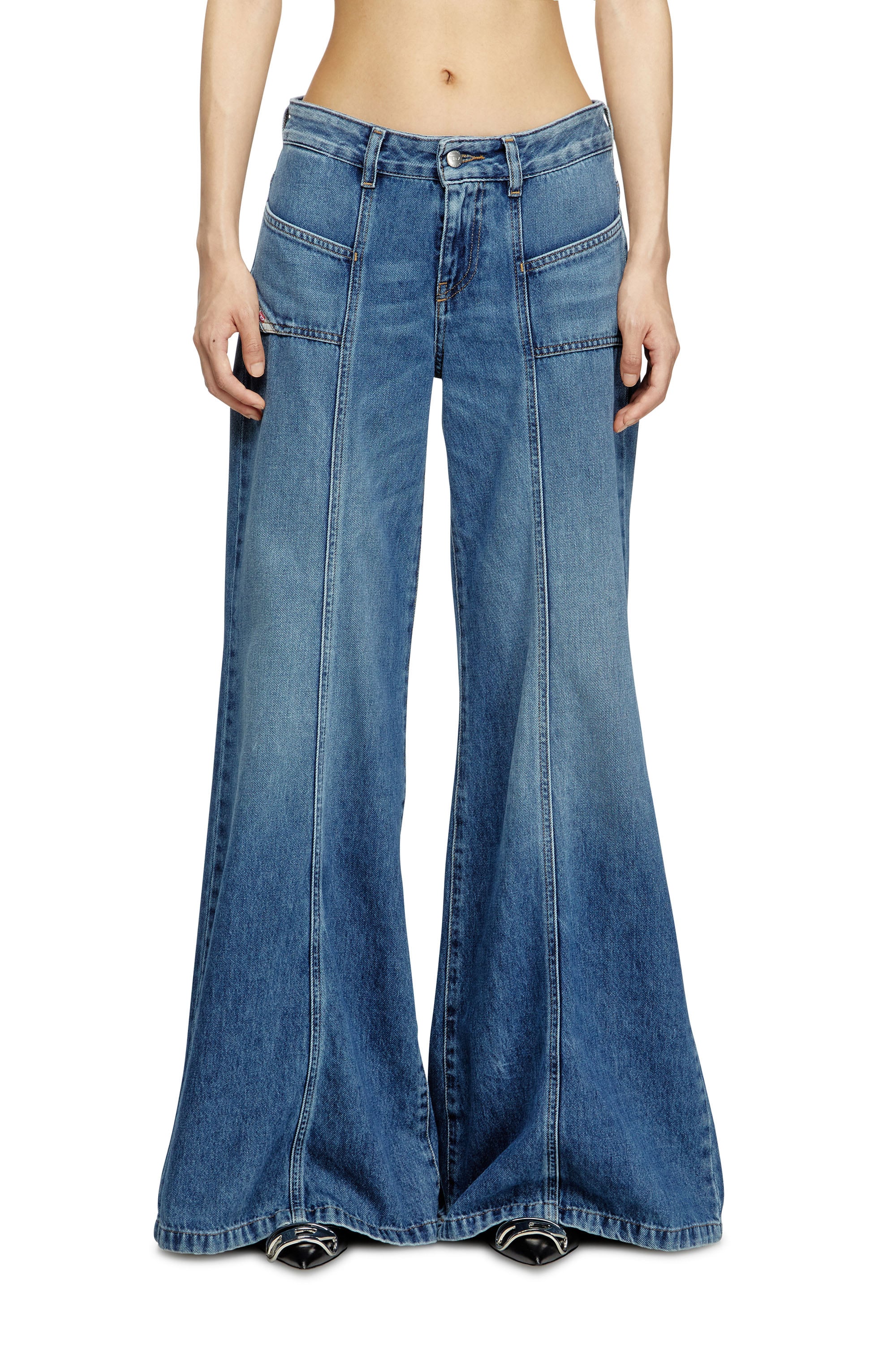 Diesel Women's Blue Flare Jeans Low Waist D-Akii, Zip Fly Size 26
