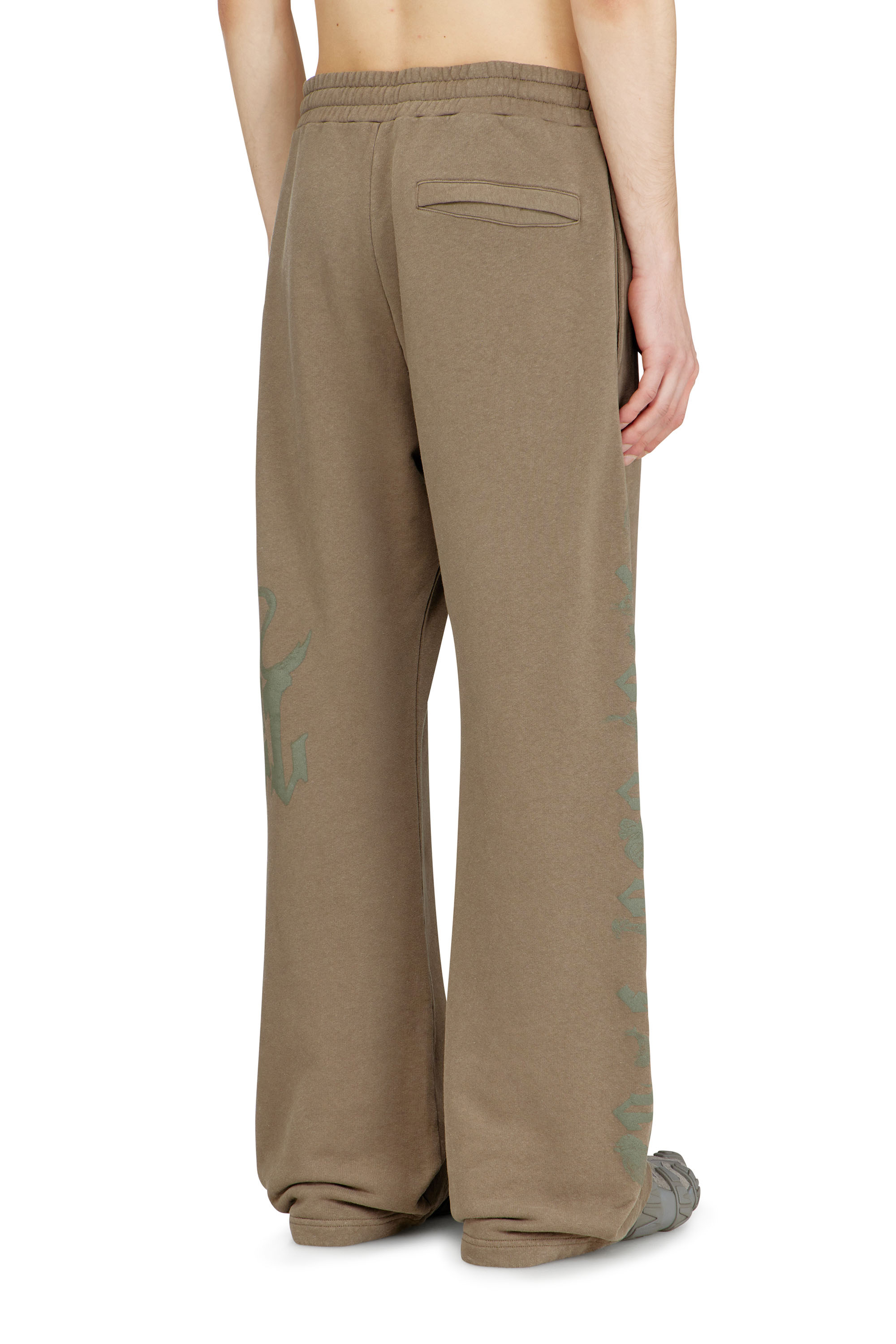 Diesel - P-GRO, Man's Treated sweatpants with logo print in Brown - 3