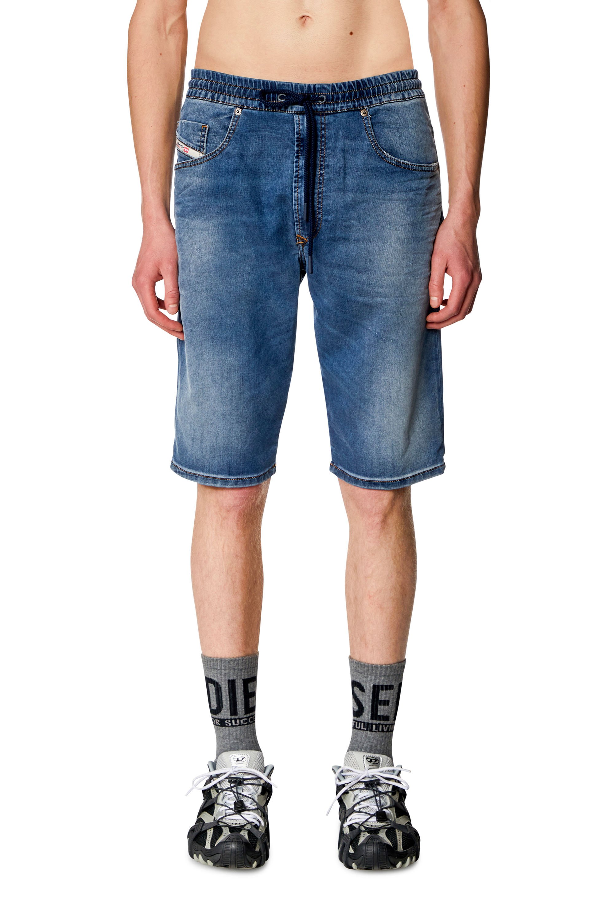 Diesel - Short chino in Jogg Jeans - Shorts - Uomo - Blu