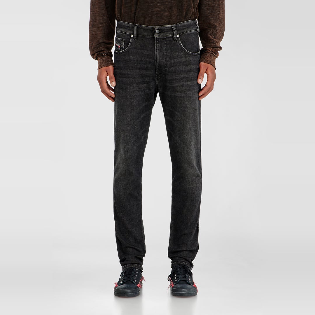 Diesel Slim Regular Waist 2062 D-Strukt Joggjeans, Black/Dark grey, Zip fly