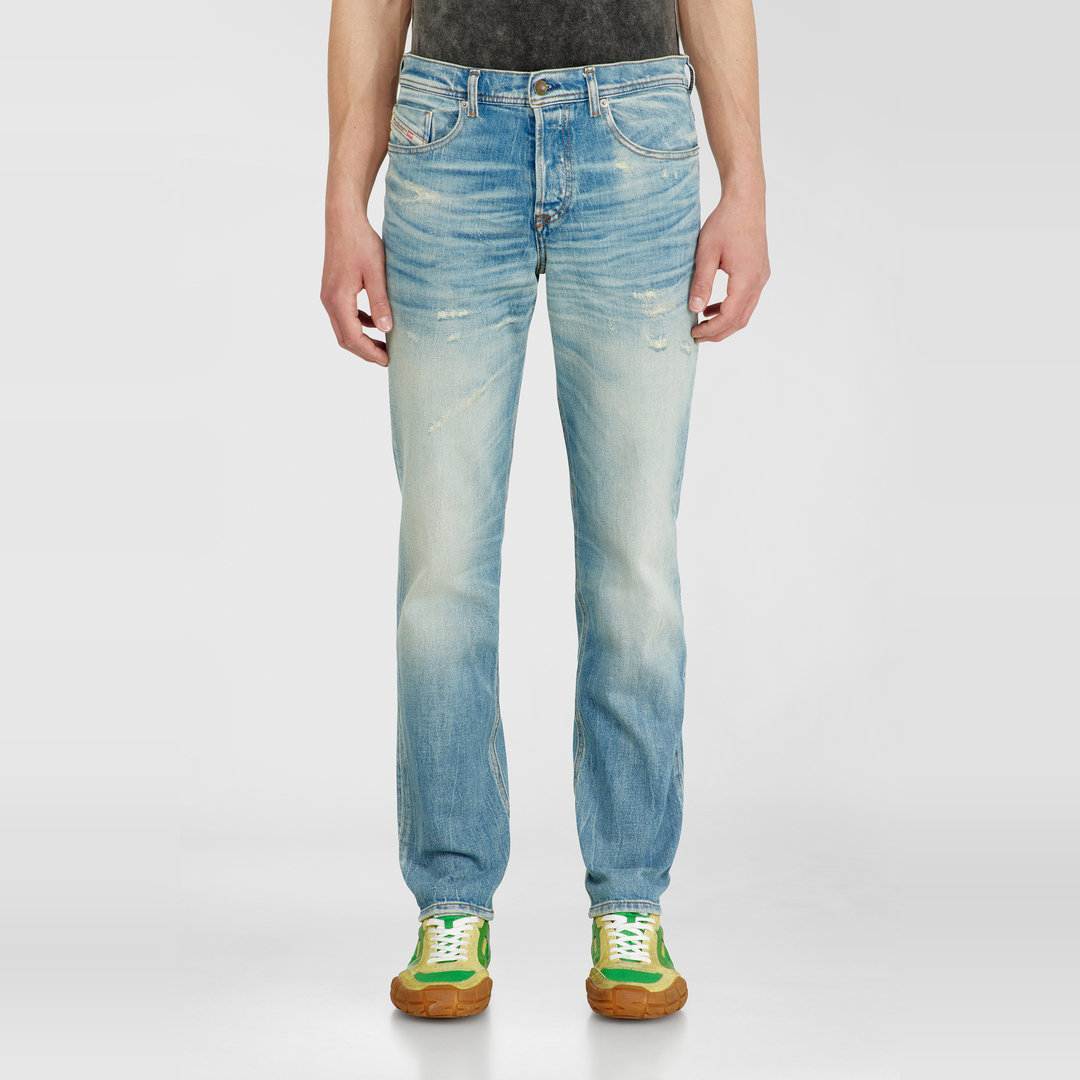 Diesel Jeans Regular Taille Moyenne 2023 D-Finitive, Bleu clair, Fermeture boutonnée