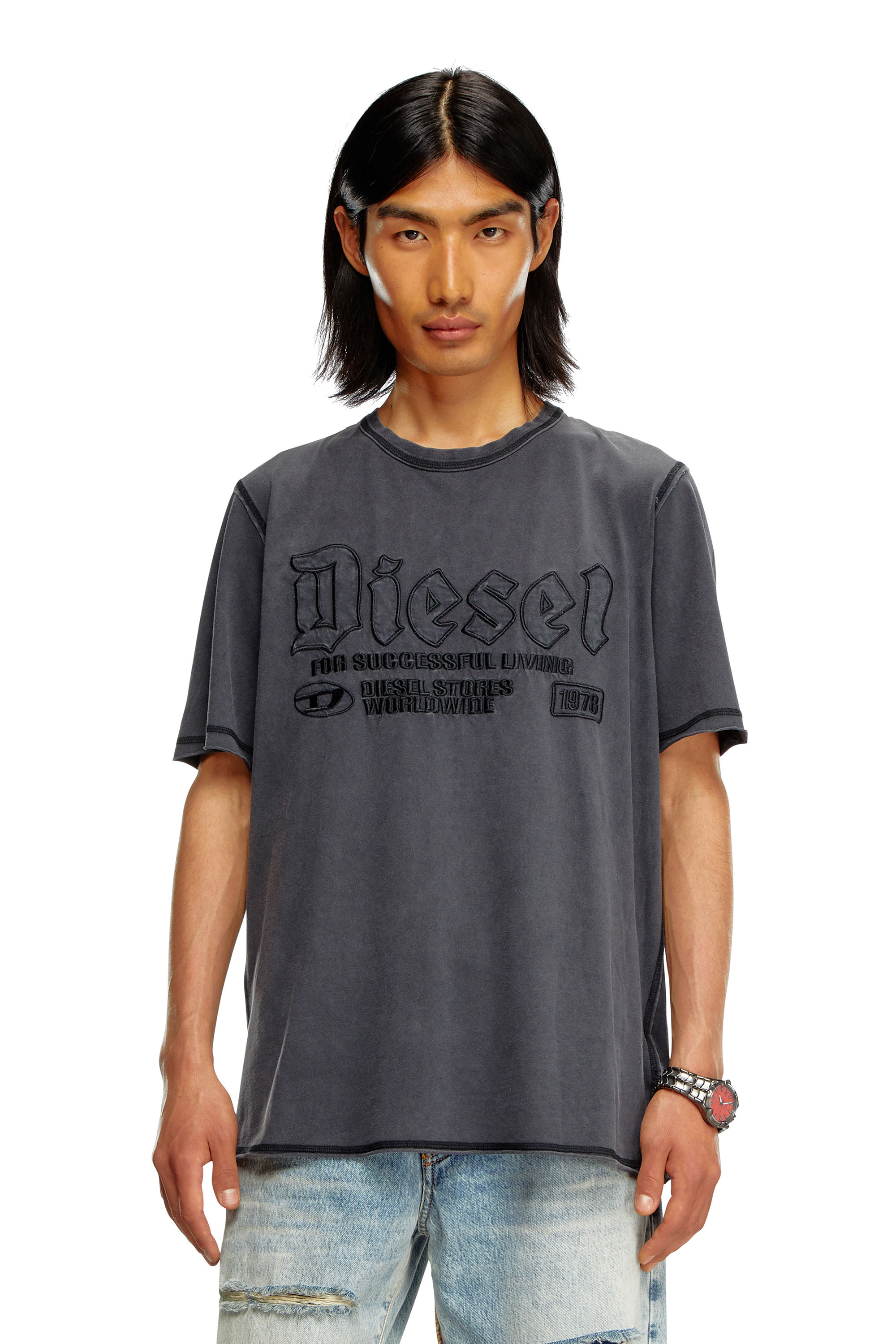 Diesel - T-shirt sfumata con ricamo in tono - T-Shirts - Uomo - Nero