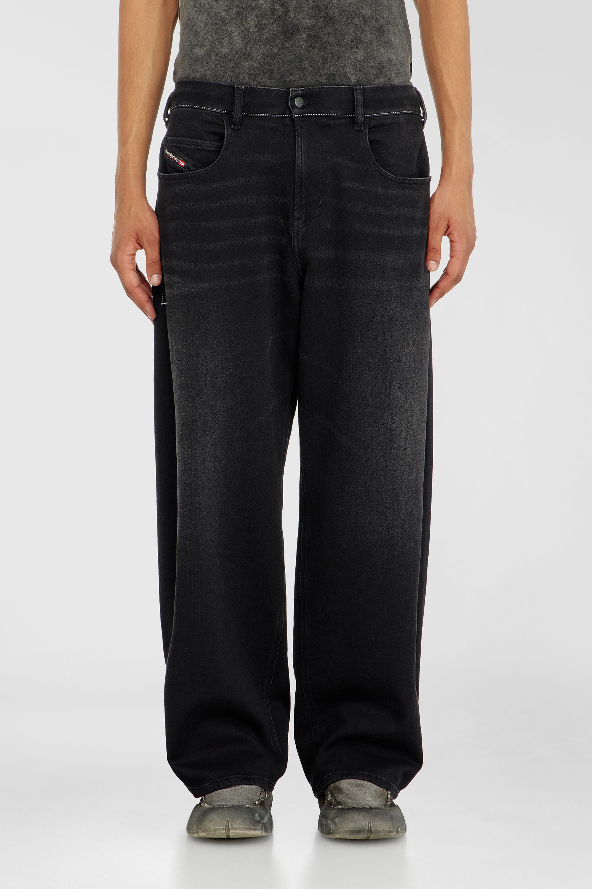 Diesel Relaxed Regular Waist 2097 D-Enim-M Joggjeans, Black/Dark grey, Zip fly