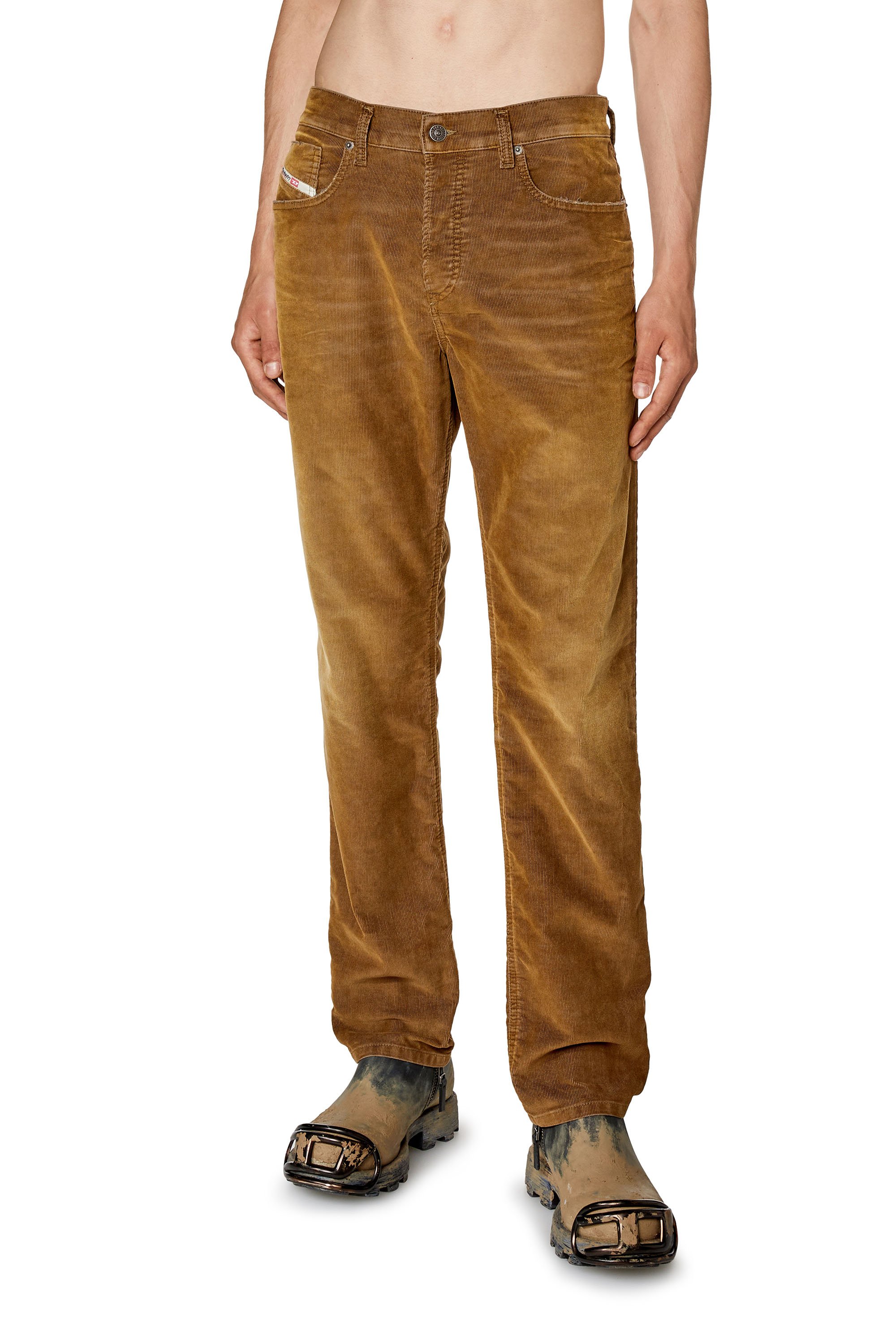 Diesel - Tapered Jeans - 2023 D-Finitive - Jeans - Man - Brown