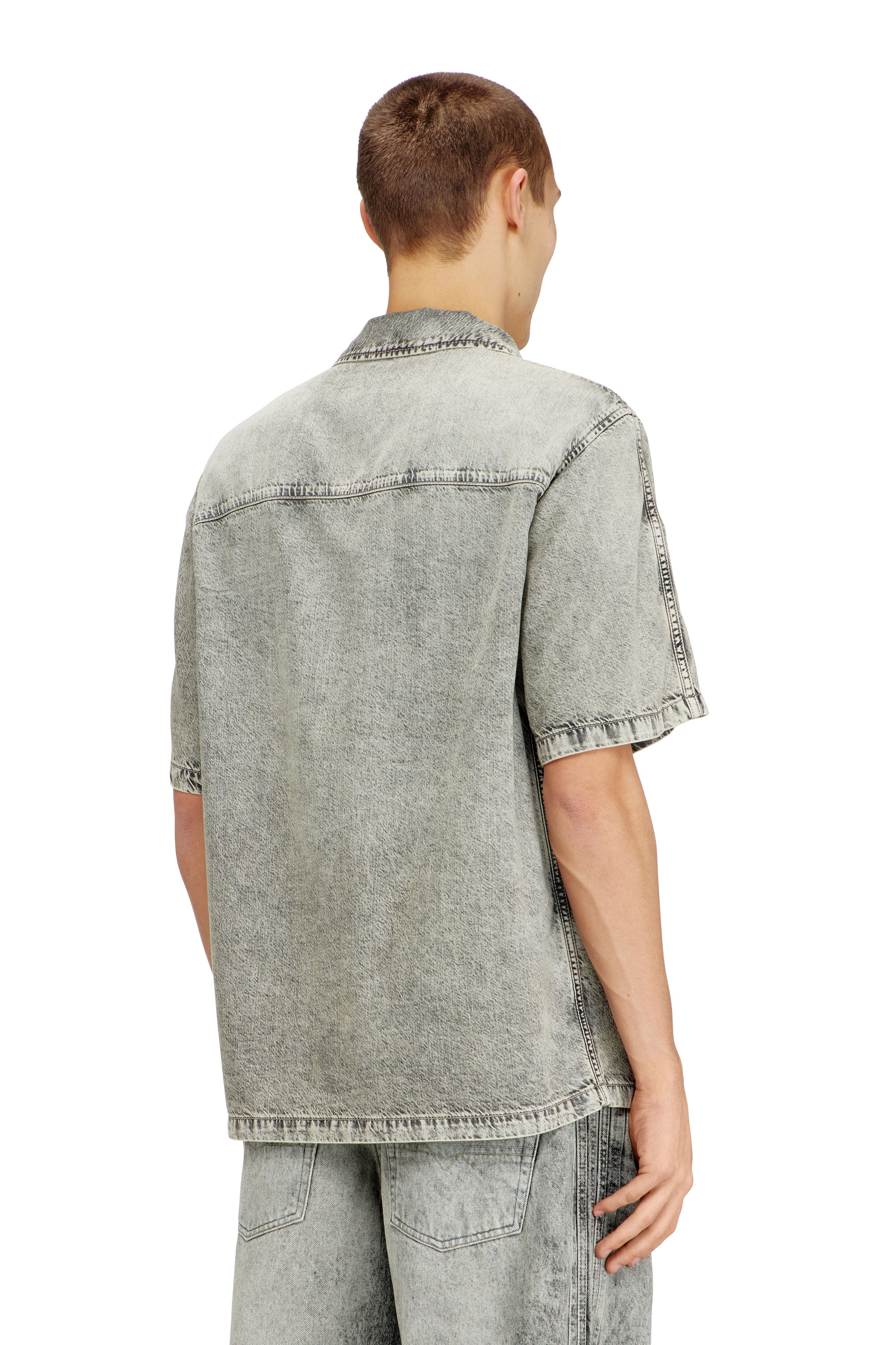 Diesel - D-NABIL-S8, Man's Short-sleeve shirt in fluid treated denim in Grey - 4
