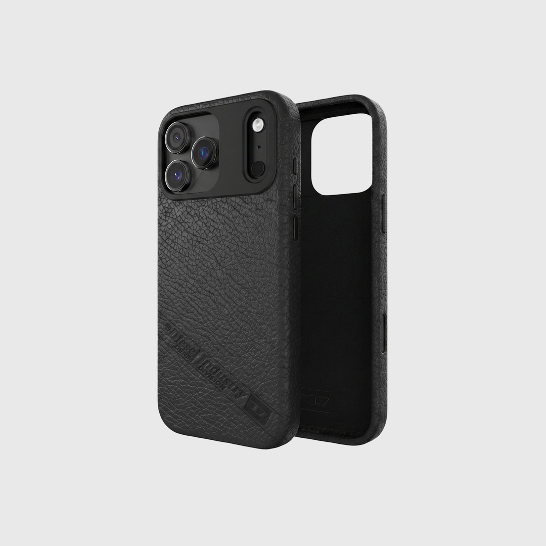 Diesel - Coque Flag D avec MagSafe pour iPhone 17 Pro Max - Coques - Mixte - Noir