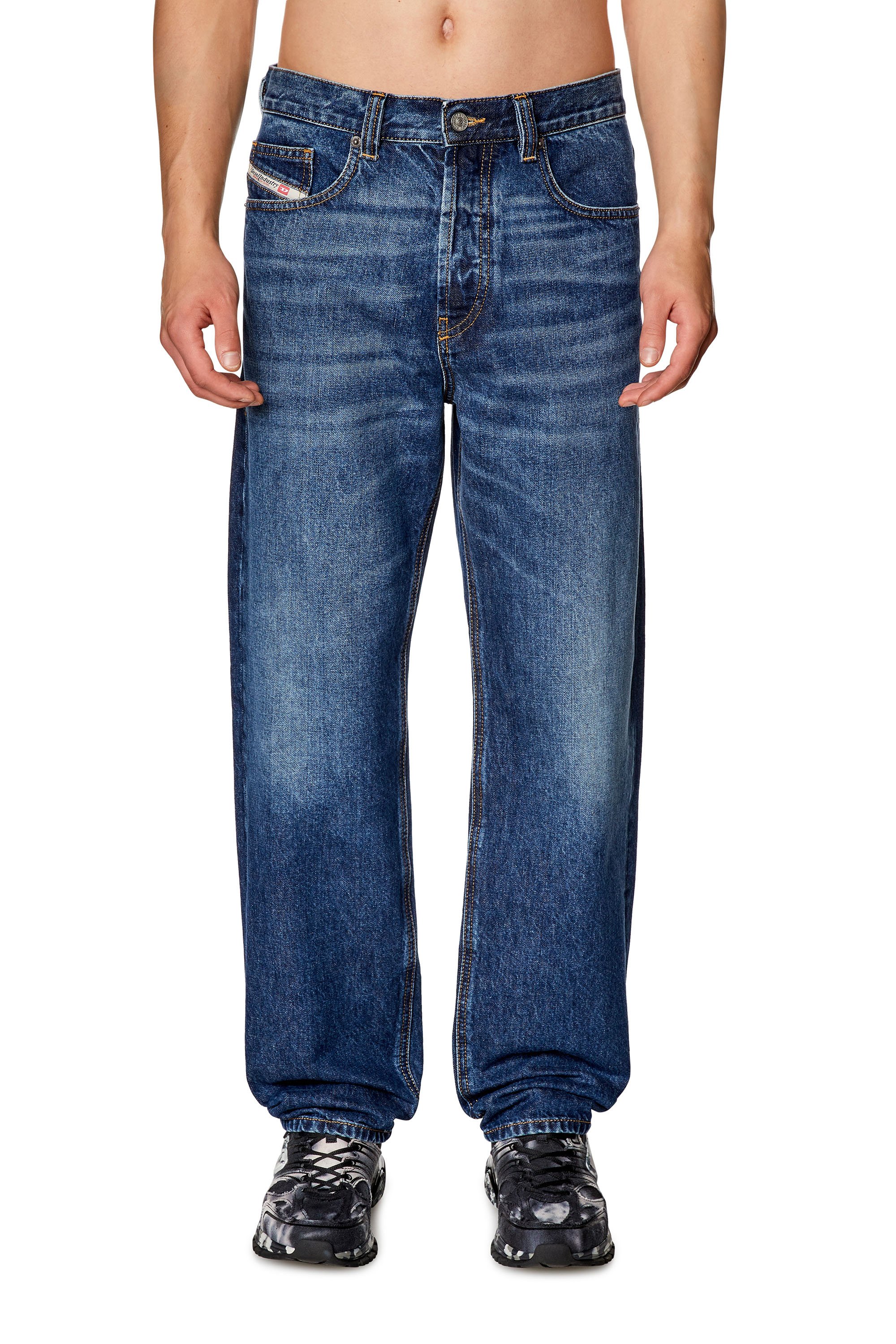 Diesel - Straight Jeans - 2010 D-Macs - Jeans - Man - Blue