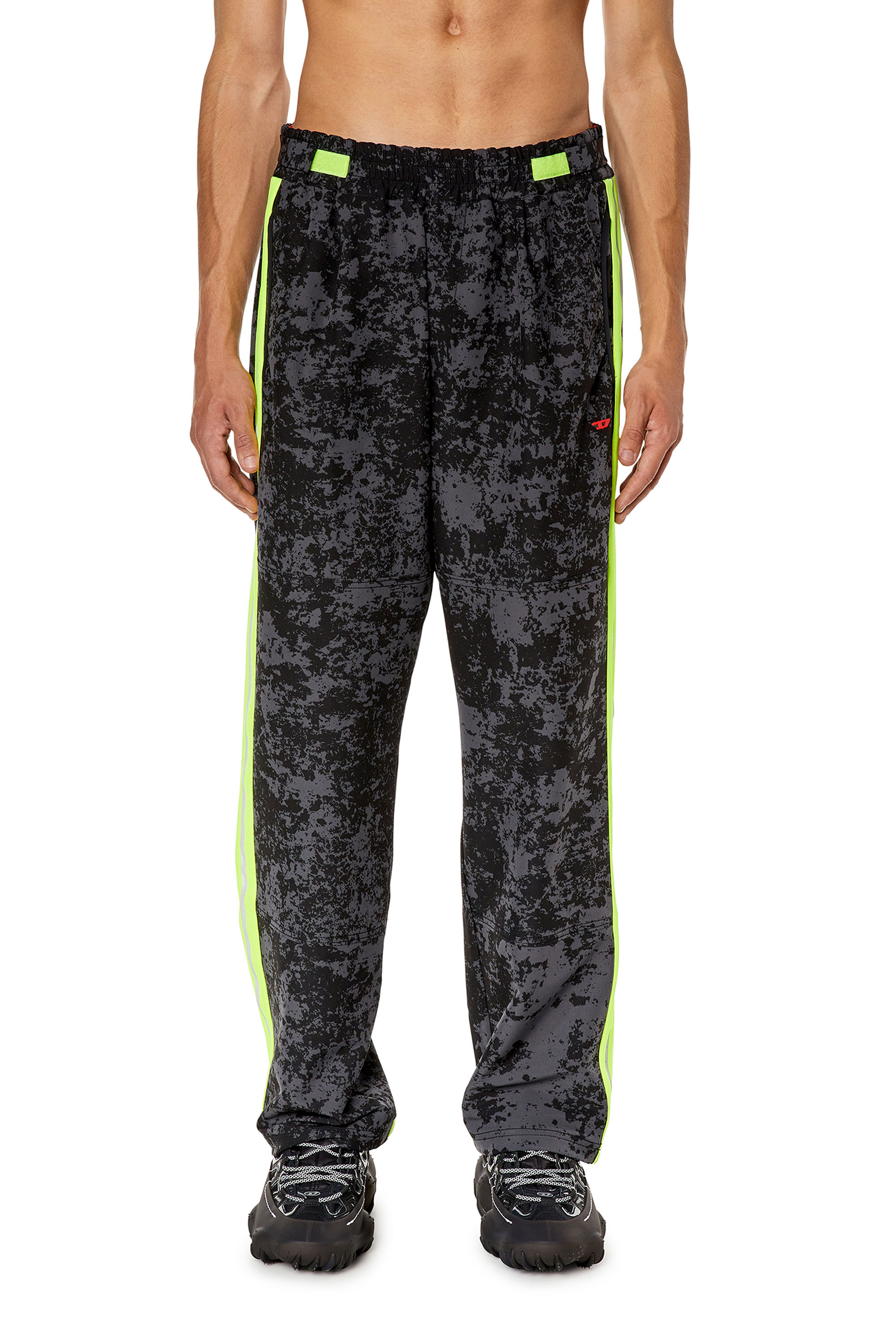Diesel - Pantalones deportivos tejidos con estampado nublado - Pantalones - Hombre - Multicolor