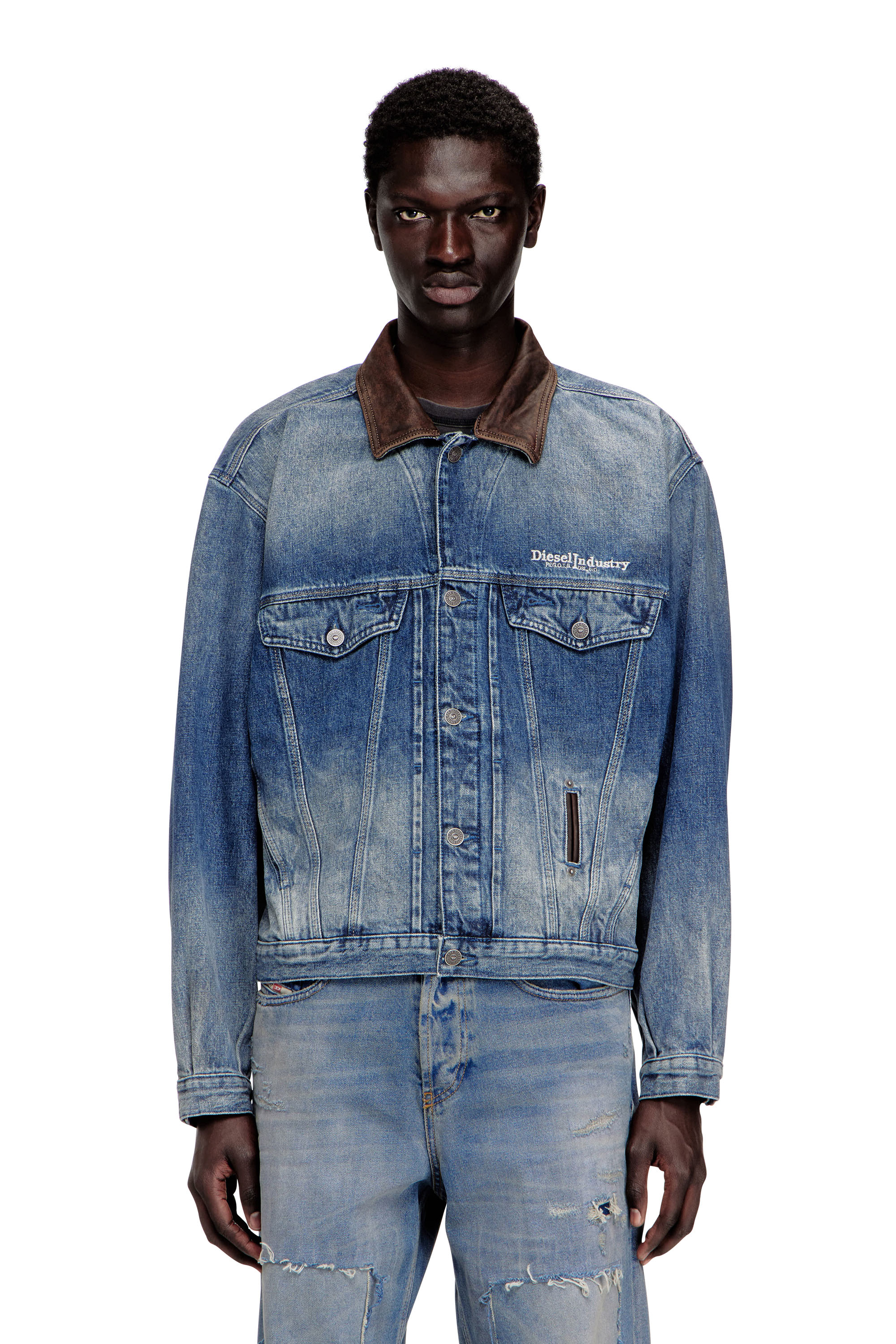 Diesel - D-DENVER-S1, Unisex's Denim trucker jacket with contrast leather trims in Blue - 3