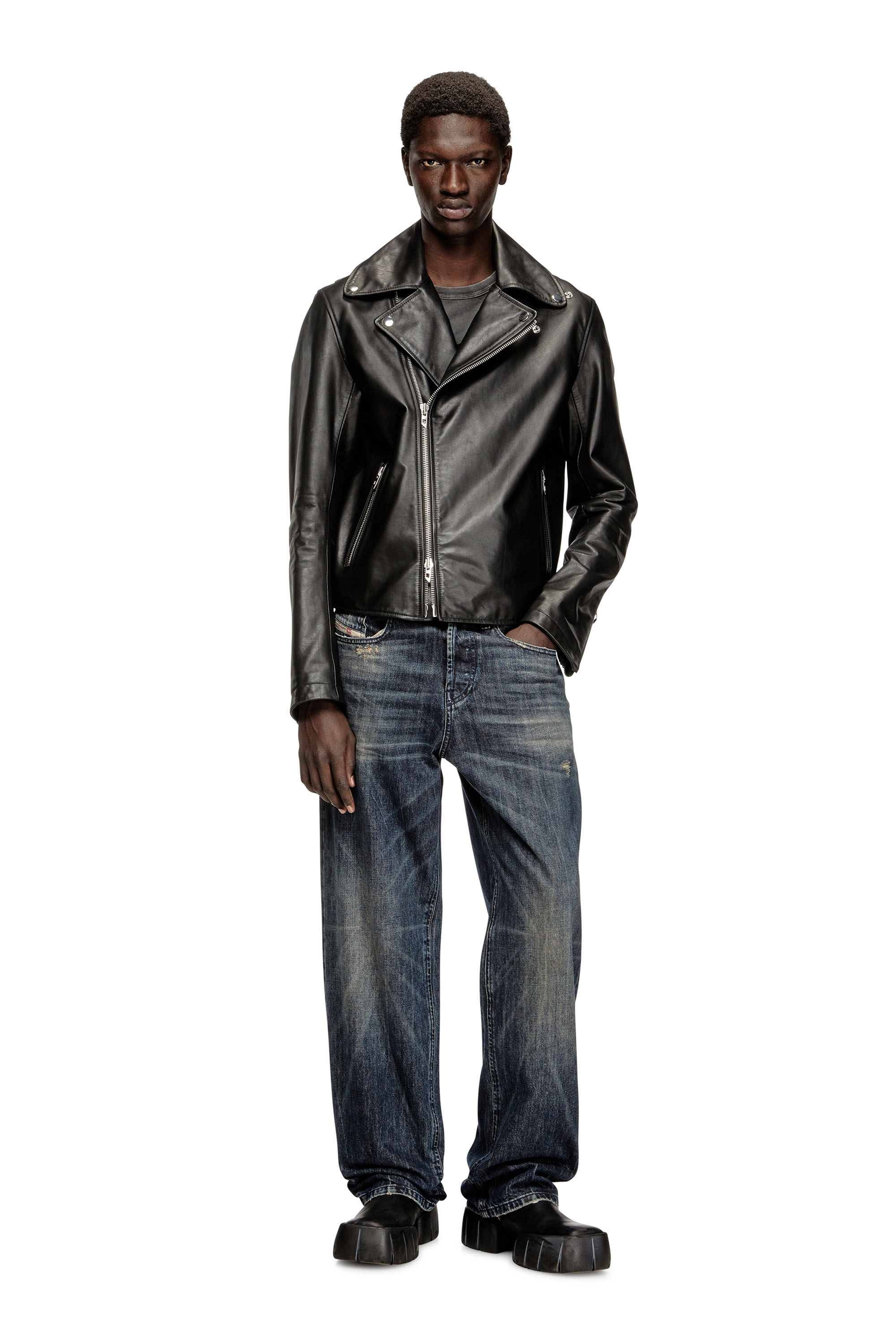 Diesel - L-EO-WRD, Man's Biker jacket in waxed leather in Black - 2