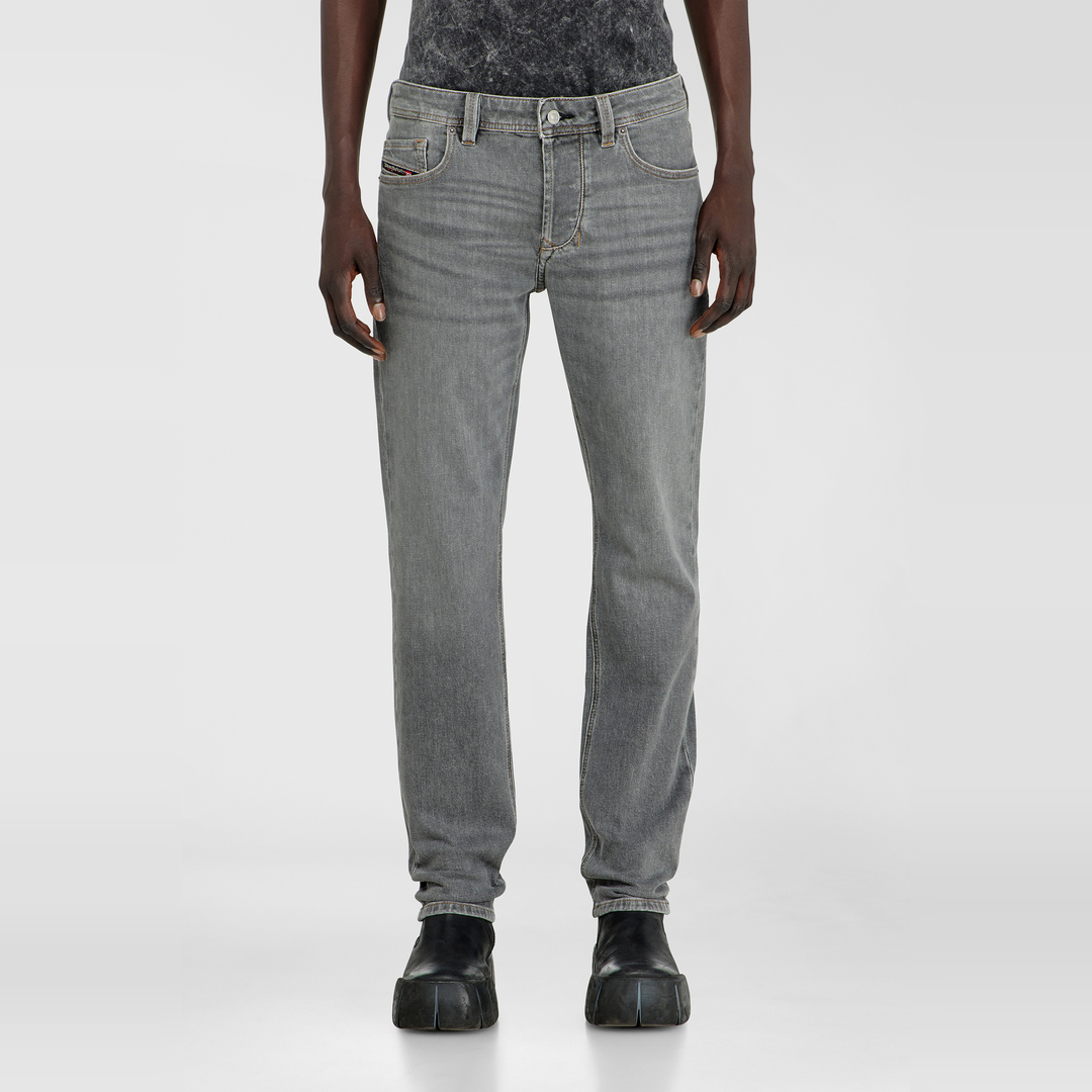 Diesel Jeans Regular Taille Basse 1986 Larkee-Beex, Gris, Fermeture boutonnée